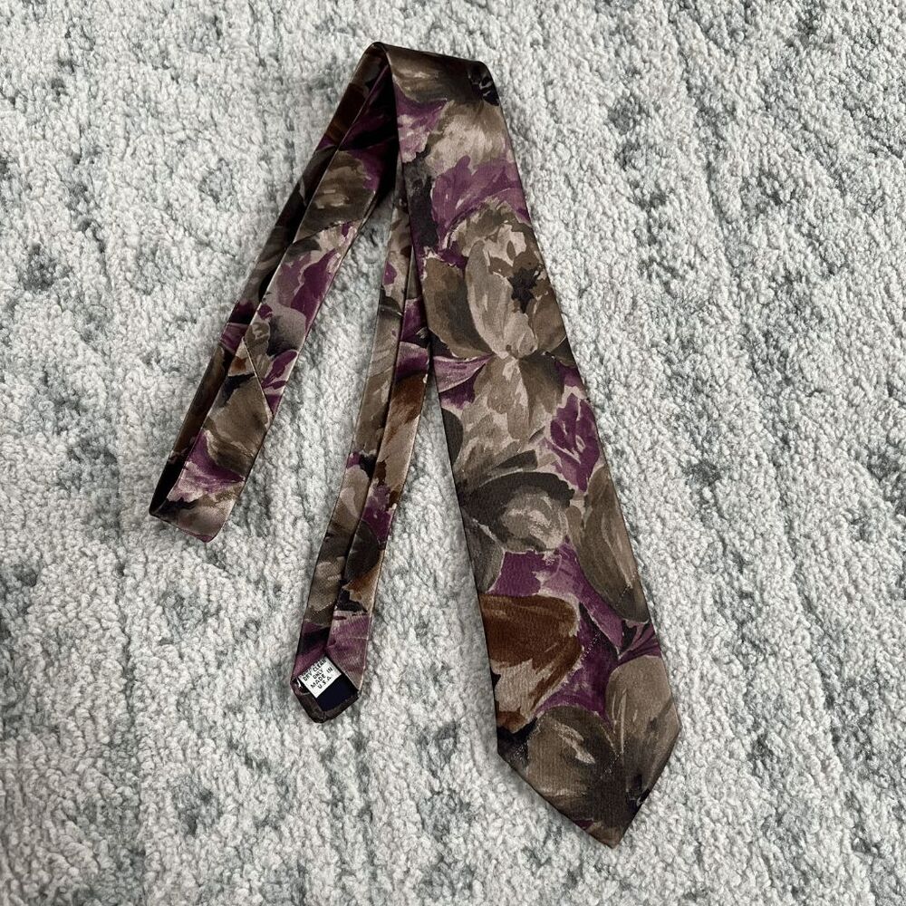 Men’s Regal Purple Floral Tie